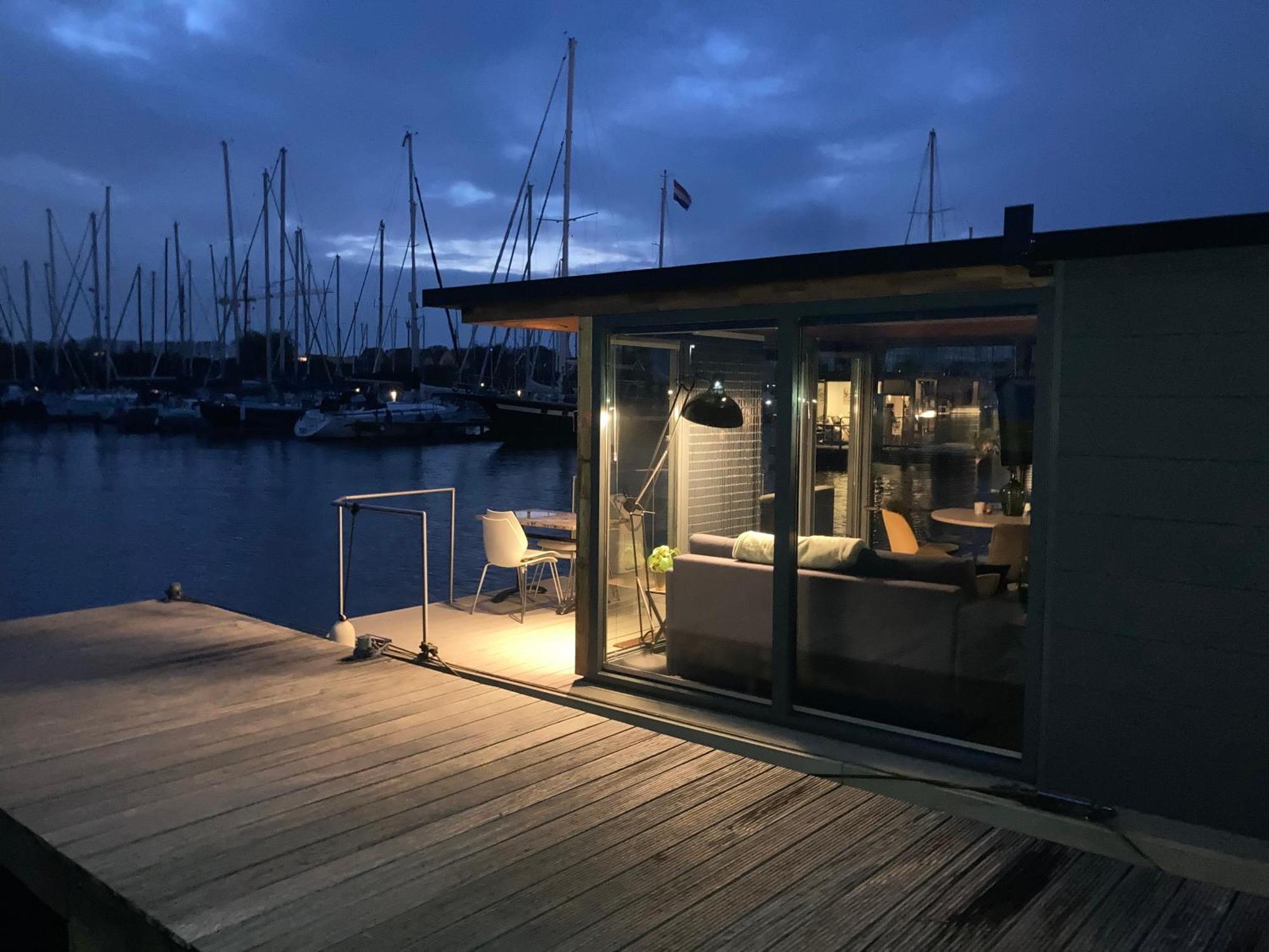 Hotel Houseboat De Amstel Monnickendam Esterno foto